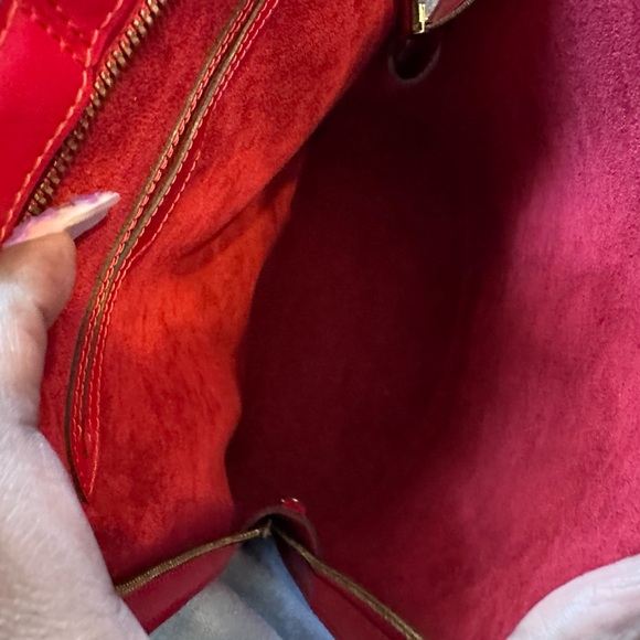 Red Epi Backpack gently used, no smells, no stains, sturdy straps. - Picture 5 of 9